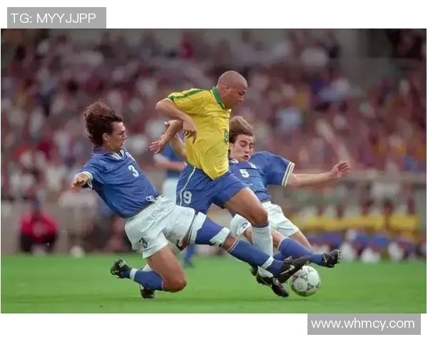 帅气足球明星的魅力瞬间与精彩瞬间分享 帅气足球明星的魅力瞬间与精彩瞬间分享