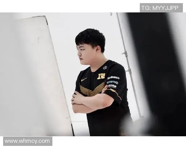 足球明星背后的小黑子现象揭示了什么样的真相与挑战 足球明星背后的小黑子现象揭示了什么样的真相与挑战